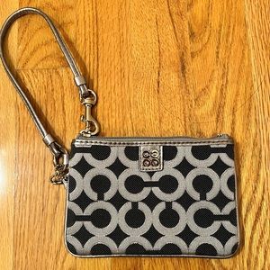 Coach Wristlet (NWOT)